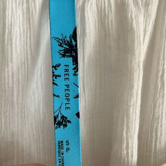 Free People Cream Tunic w Lace/Sequin Detail SZ Small Coastal Cowgirl NWOT - Picture 7 of 7